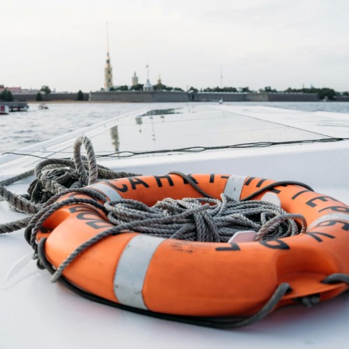 По Неве и каналам Петербурга — на теплоходе с аудиогидом