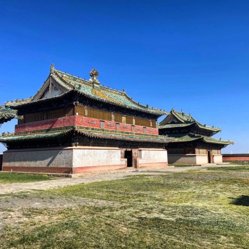 От пустыни до оазисов: большое путешествие по Монголии и Улан-Удэ