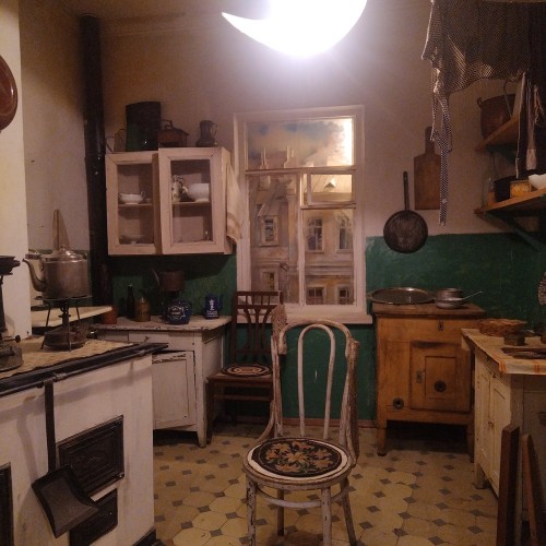 Балет, барон и революция: экскурсия по особняку Кшесинской