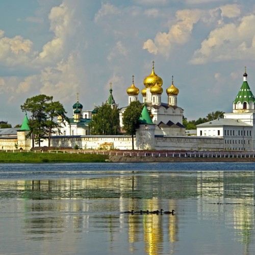 Кострома — колыбель царей