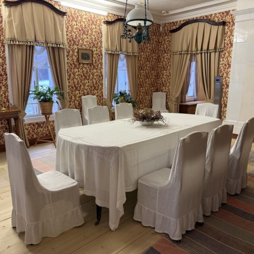 Культурные выходные в Костромской губернии со спектаклем, сырной дегустацией и чаем из самовара