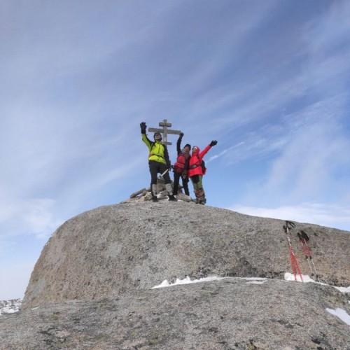 Треккинг в окружении Саян с восхождениями налегке
