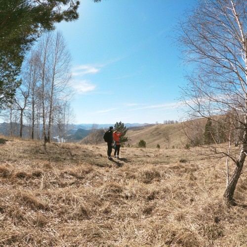 Треккинг по хребту над долиной Катуни