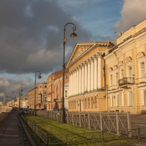 Экскурсия по особняку Румянцева и прогулка по набережной