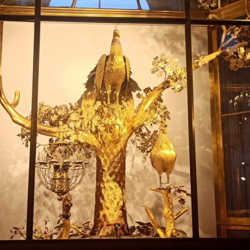 Шедевры Эрмитажа + парадная жизнь Зимнего дворца (билеты включены)