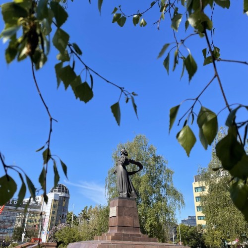 Пешком по проспекту Мира