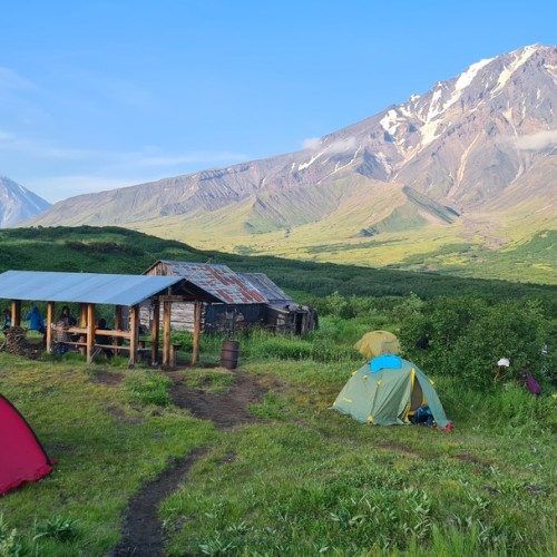 Восхождение на Толбачик, сплав и горячие источники