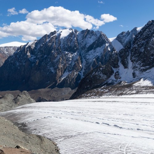 Насыщенная поездка в инопланетный край: сплав по Катуни, Телецкое озеро и долина Чулышман
