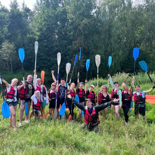 Первый раз с веслом в руках: лёгкий сплав по реке Воре (всё включено)