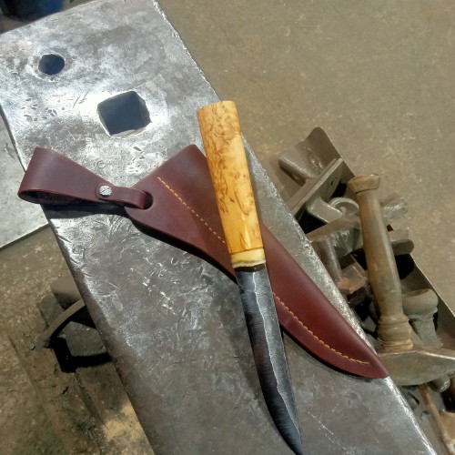 Авторский мастер-класс по изготовлению кованого ножа в Петербурге