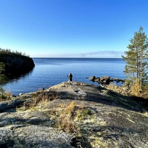 Популярная Карелия: топовые места и отдых в глэмпинге на берегу Ладоги