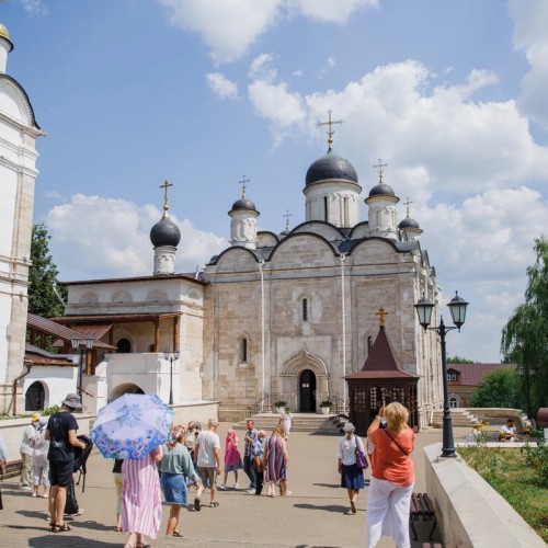 Из Москвы на осетровую ферму в Алексине + дегустация чёрной икры и копчёной осетрины