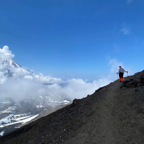 Домашние вулканы Камчатки: восхождения на Авачинский вулкан и гору Верблюд