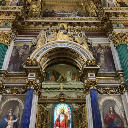 Вечная живопись: мозаика в храмах и на фасадах Петербурга