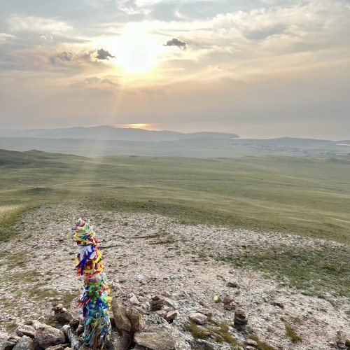 Джип-выезд в мини-группе по главным местам Ольхона: мыс Хобой, скала Шаманка и «Хранитель Байкала»