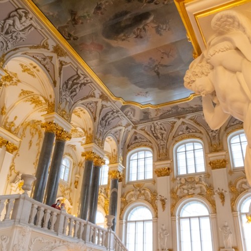 Фотоэкскурсия «Прогулка по Эрмитажу» с профессиональным гидом–фотографом