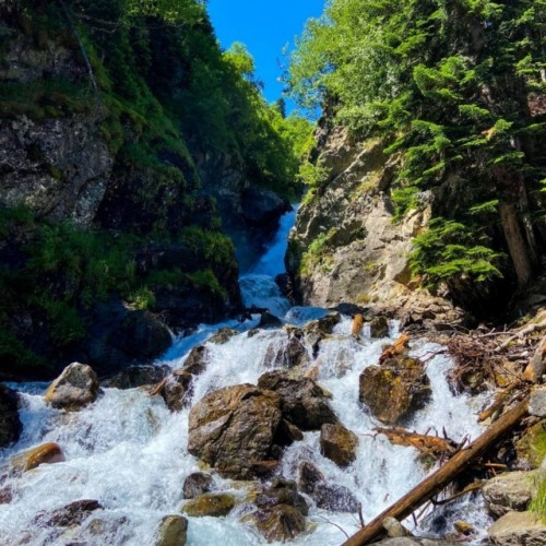 Комфортный треккинг в Архызе с проживанием в уютной гостинице