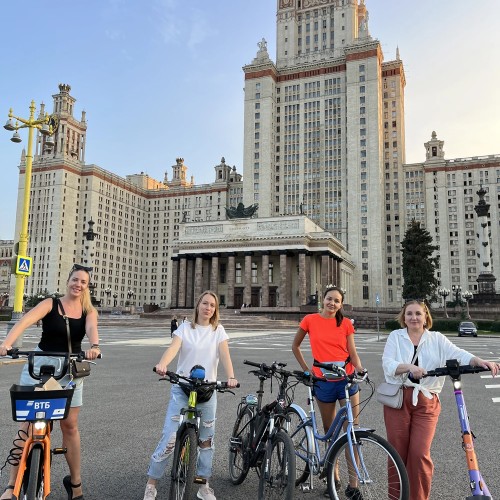 Групповая велопрогулка по киноместам Москвы
