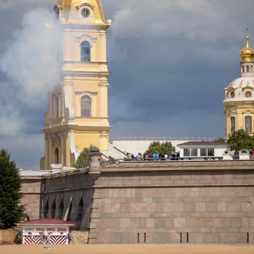Водная прогулка «Полуденный выстрел пушки в Петропавловской крепости»
