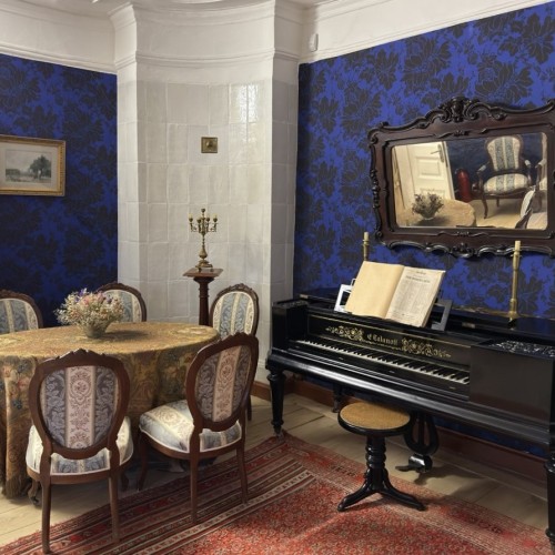 Культурные выходные в Костромской губернии со спектаклем, сырной дегустацией и чаем из самовара