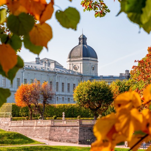 Гатчинский дворцовый парк: история и легенды