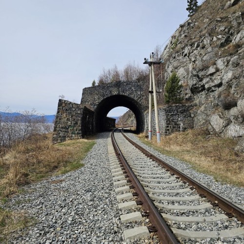 Треккинг в окружении Саян с восхождениями налегке