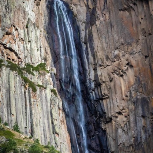 Приключения среди Кавказских гор: от плато Бермамыт до Чегемских водопадов