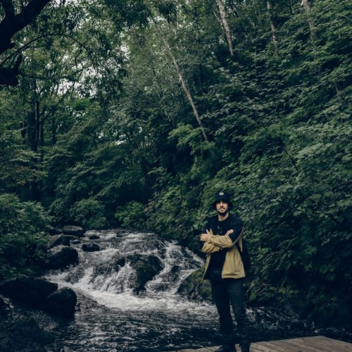 Океан впечатлений на Камчатке с фотографом: треккинги, спа, обед с видом на горы и ночь в глэмпинге