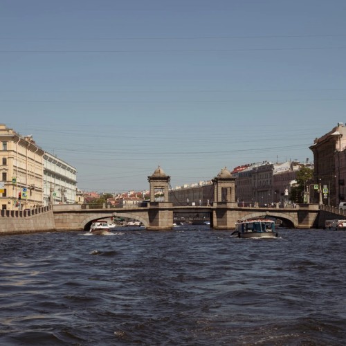Индивидуальная экскурсия на атмосферном катере «Онегин»