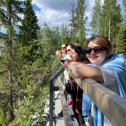 Выдыхай: перезагрузка с йога-практиками и арт-терапией в идиллических пейзажах Карелии