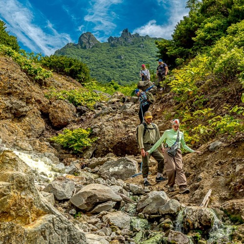 Почувствуй край земли: магия дальних островов Кунашир и Шикотан в мини-группе