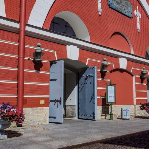 Обзорная автобусная экскурсия и прогулка по Петропавловской крепости