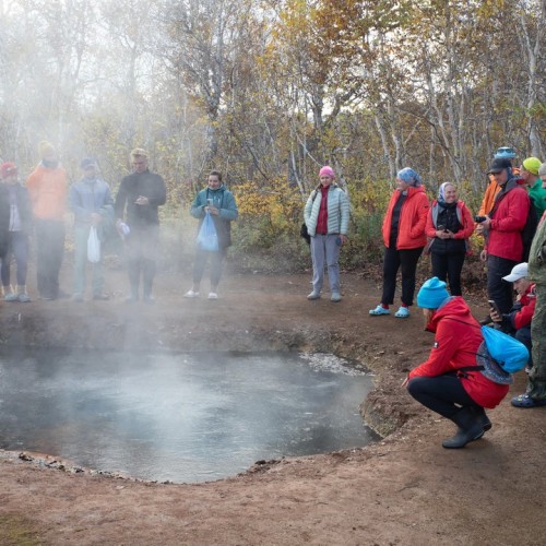 Большой поход с рюкзаками и палатками по Камчатке: вулканы, Тихий океан, термы и альпийские луга