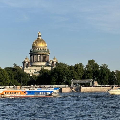 Средневековый Выборг, воинственный Кронштадт и величественный Санкт-Петербург