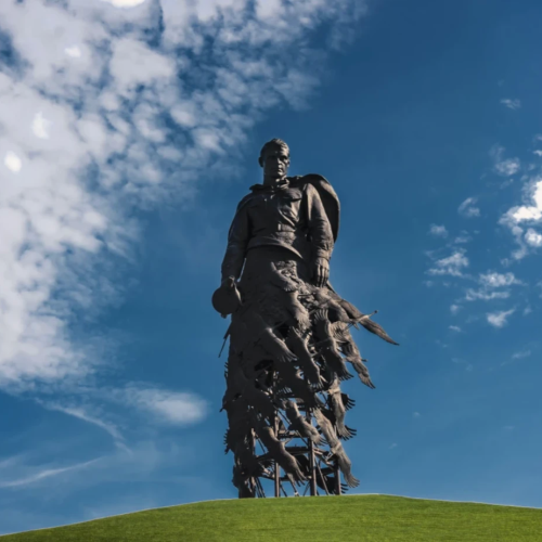 Перезагрузка на побережье Селигера с круизом по озеру и трансфером из Москвы (всё включено)