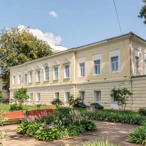 Из Москвы — к берегам озера Сенеж