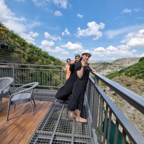 Знаковые места Чечни и Дагестана: от современного мегаполиса к древним аулам