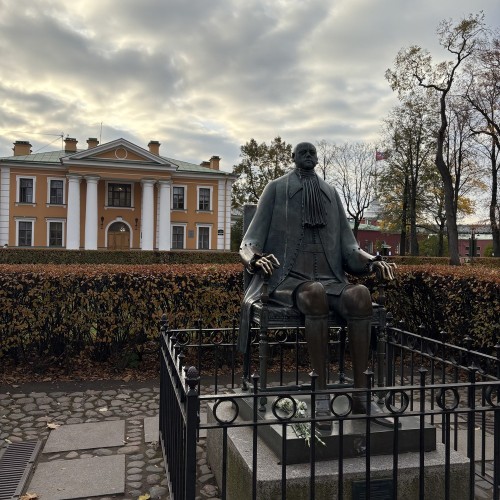 По следам Петра Великого: групповая прогулка для взрослых и детей