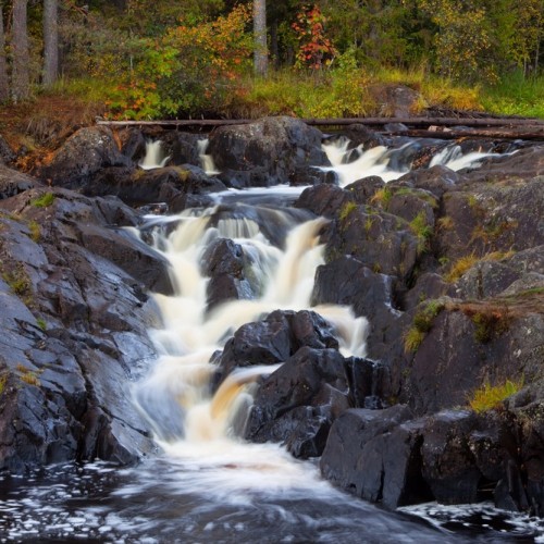 На природу! Прогулки по Карелии с проживанием в глэмпинге