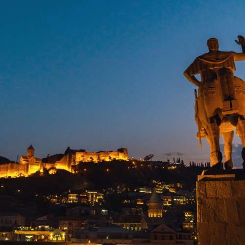 Кавказское ассорти со вкусом вина: путешествие по Грузии и 6 живописным ущельям Осетии