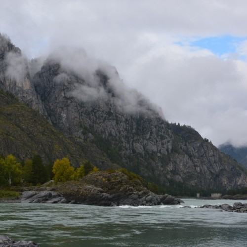 Знакомство с Алтаем своей компанией: снежные вершины, кристальные озёра и заповедные тропы