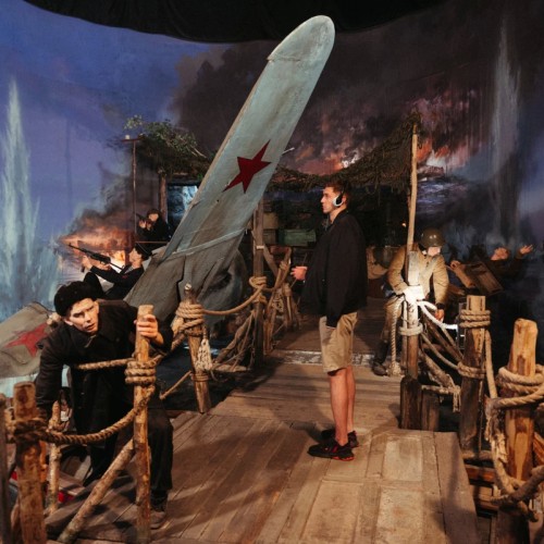 Пропавшие в кинохронике: экскурсия по иммерсивной инсталляции «Ленфильма»