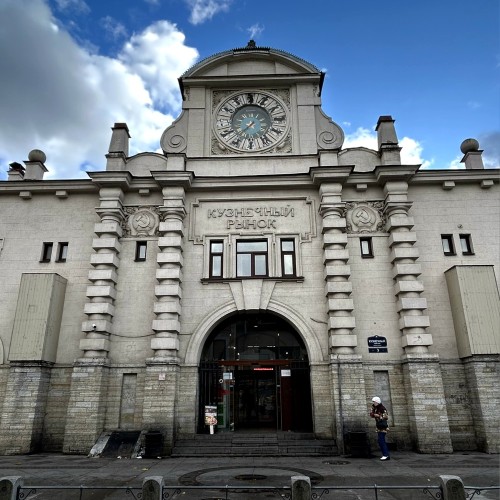 Петербург бунтарей: гопники, рокеры, классики