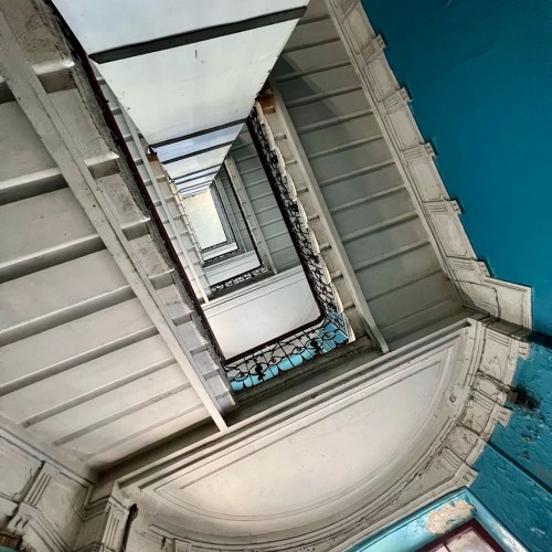 Секреты Петроградской стороны: дворы-колодцы, парадные и доходные дома