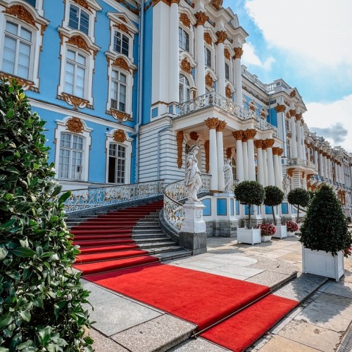 Екатерининский и Александровский дворцы в Пушкине (из Петербурга)