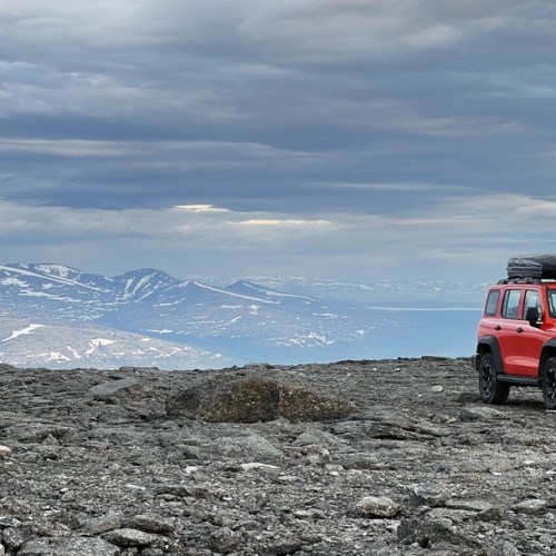 Индивидуальный джип-выезд по Кольскому с поисками китов, знакомством с саамами и катанием на оленях