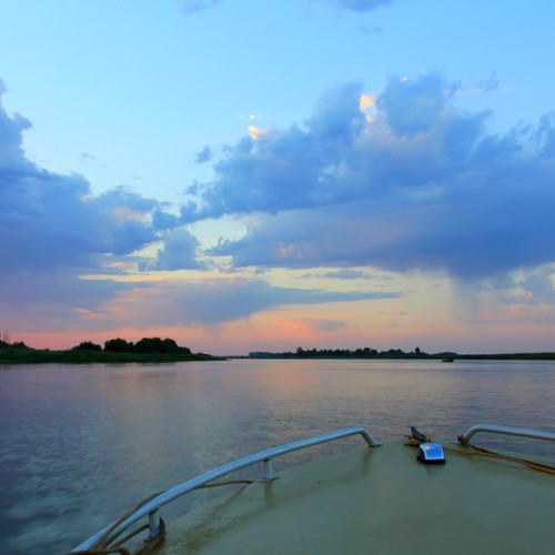 Экспресс-тур в Астрахань: цветущие маковые поля, озеро Баскунчак и песчаный бархан Большой брат