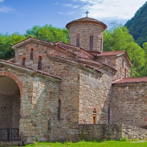 Комфортный треккинг в Архызе с проживанием в уютной гостинице