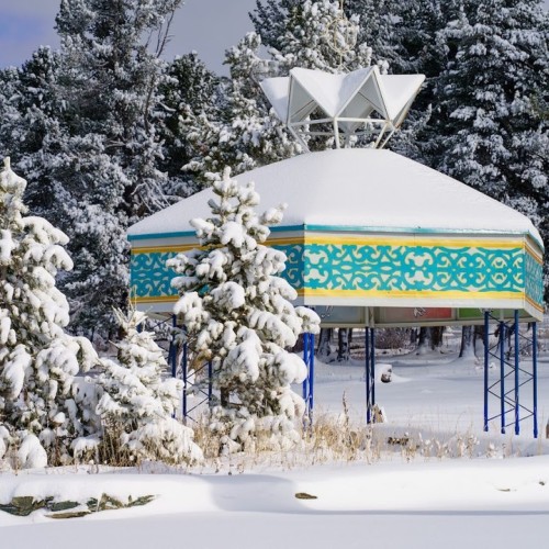 И уносит меня, и уносит меня в звенящий снежный Алтай (мини-группа)