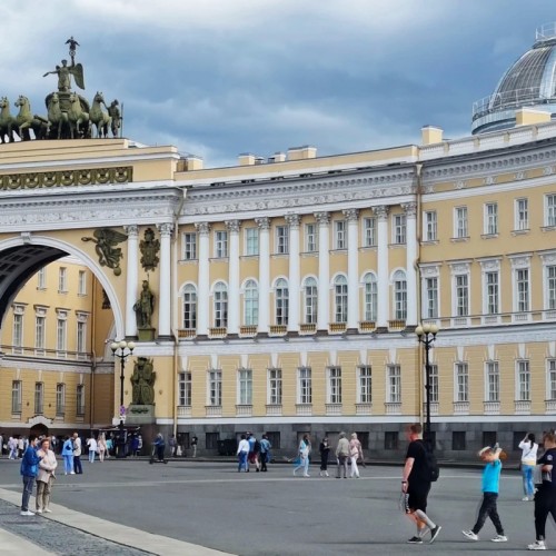 Знакомство с Петербургом: обзорная экскурсия + Эрмитаж (билеты включены)